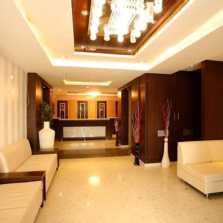 Hotel Surya Prime Kota  Kültér fotó